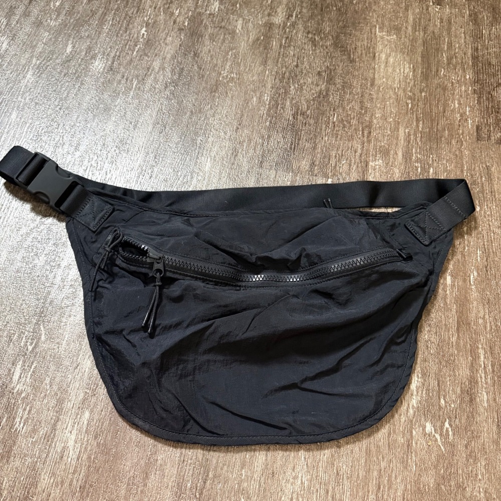 Lululemon Belt Bag Unisex Black Ripstop Nylon Crossbody Fanny Pack Large